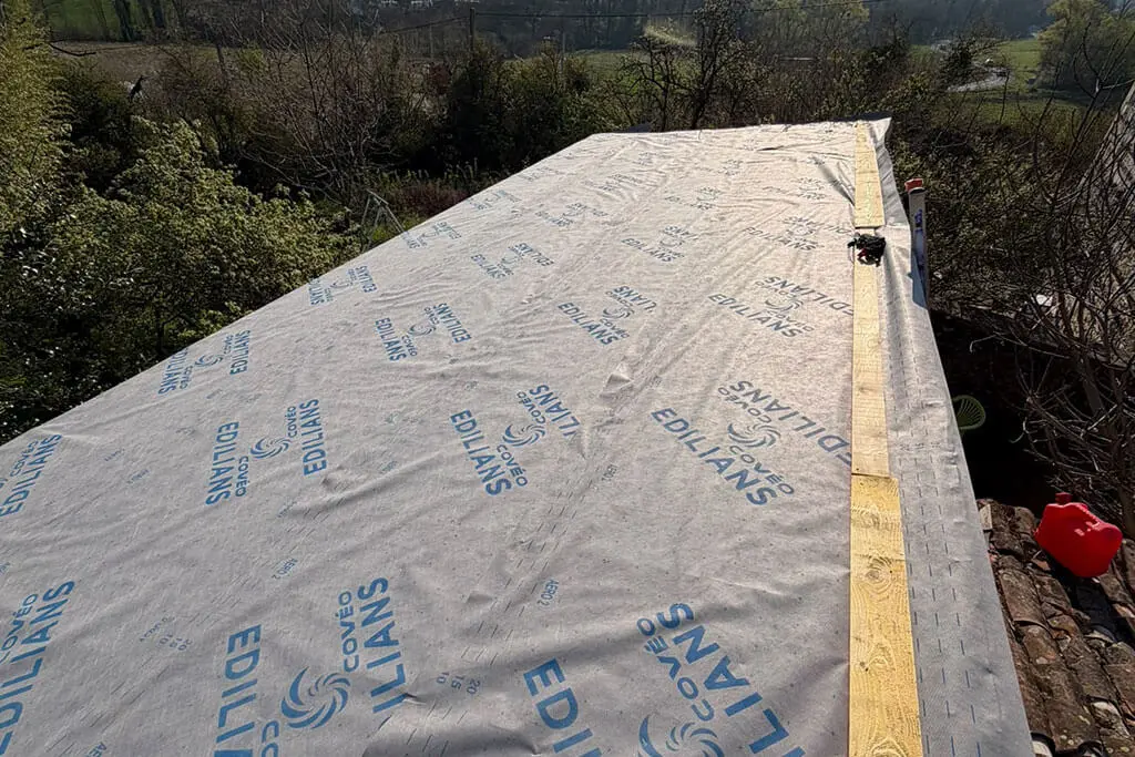 Réparation de toiture dans le Puy-de-Dôme par Acrenov Habitat